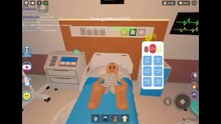 Playing maple hospital roblox being pregnant 🤰🤱