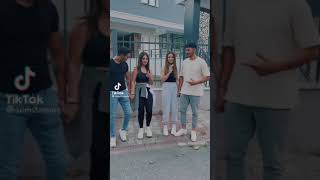 Deli Diyorlar Bir Tiktok 