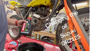 SIMPLE!! Changing the OIL on a SUZUKI DRZ125 motorcycle