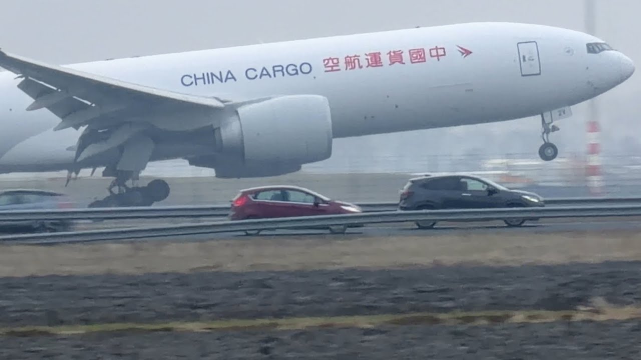 BOEING 777-F CHINA CARGO AIRLINES SHANGHAI TO AMSTERDAM LANDED SCHIPHOL AIRPORT  B222V 
