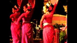 Tari bajidor kahot (Indonesian dance)