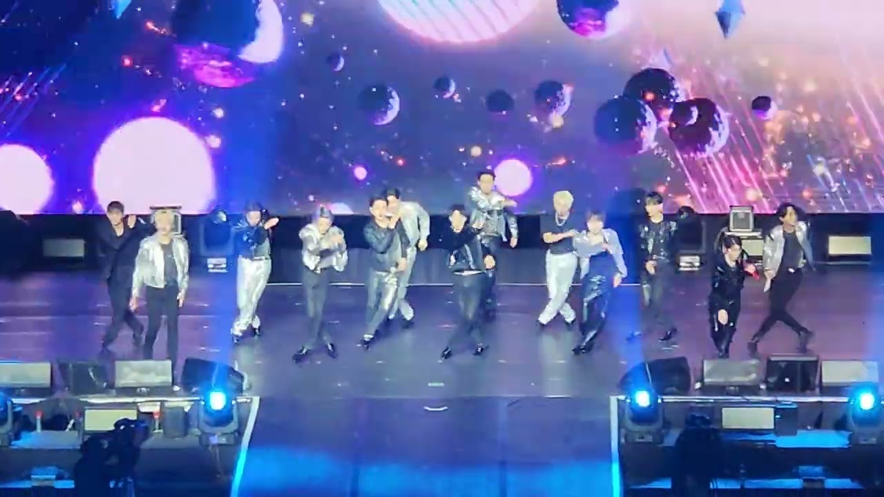 SEVENTEEN World Tour 'Be The Sun' in Manila 221009 | _WORLD