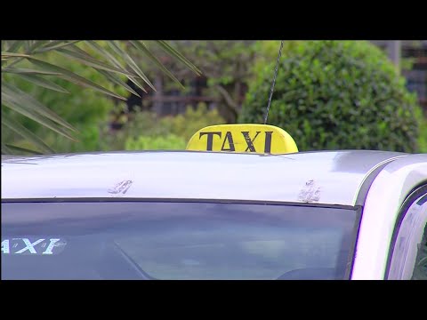 ბათუმში ტაქსი \"მაქსიმის\" მძღოლებმა აქცია გამართეს