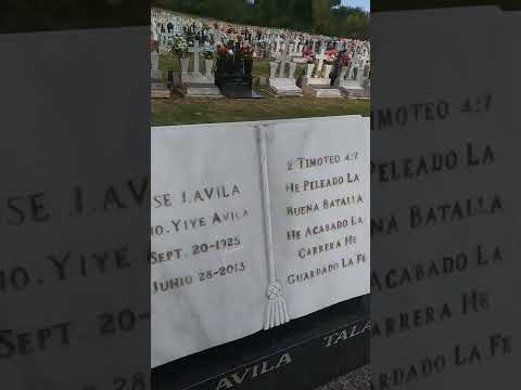 Video: ¿Quién está enterrado en el cementerio del granero?