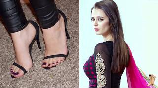Bollywood Actress with Beautiful feet Top10