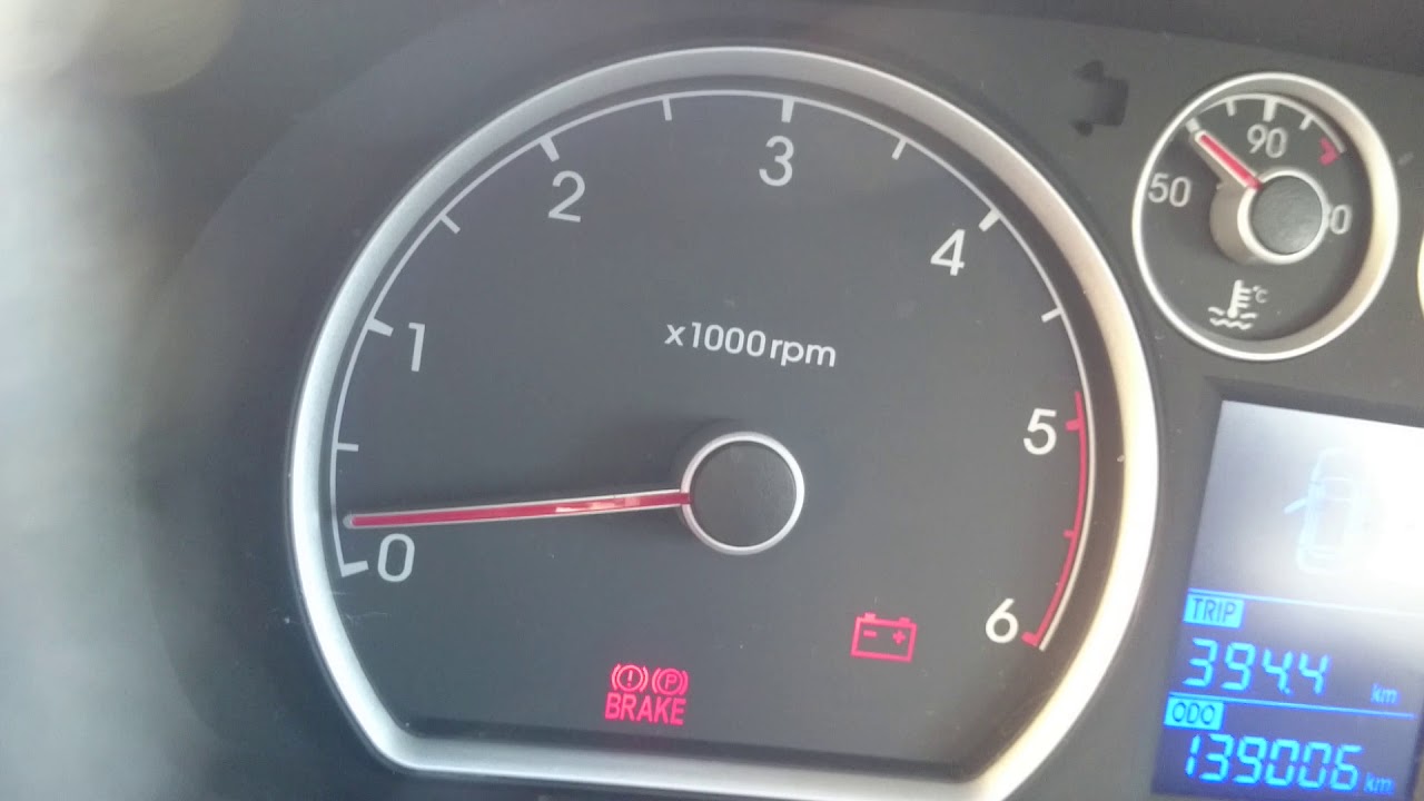 Hyundai I30 1 6crdi Cold Start Youtube