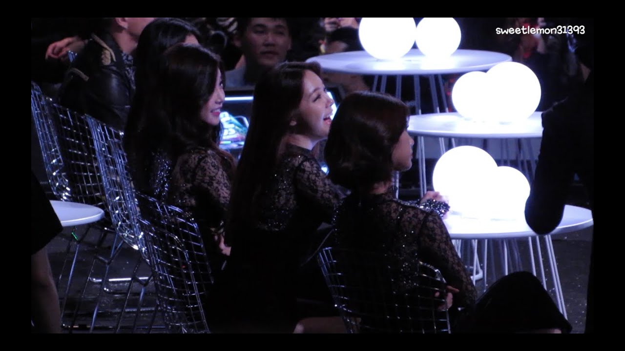 [HD FANCAM] 141203 MAMA in Hong Kong - Girl's Day playing on stage