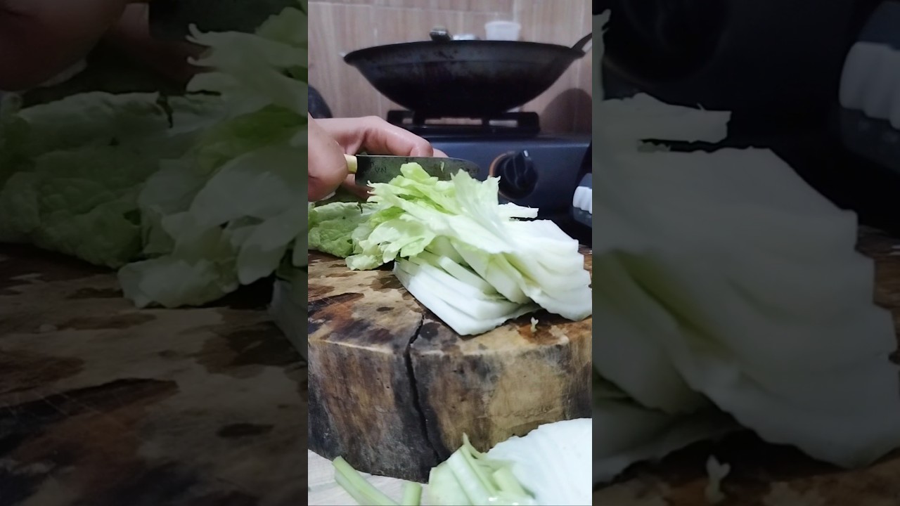 Cutting Chinese Cabbage 👩🏻‍🍳 