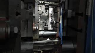 2 cavities crate mould trial on injection machine