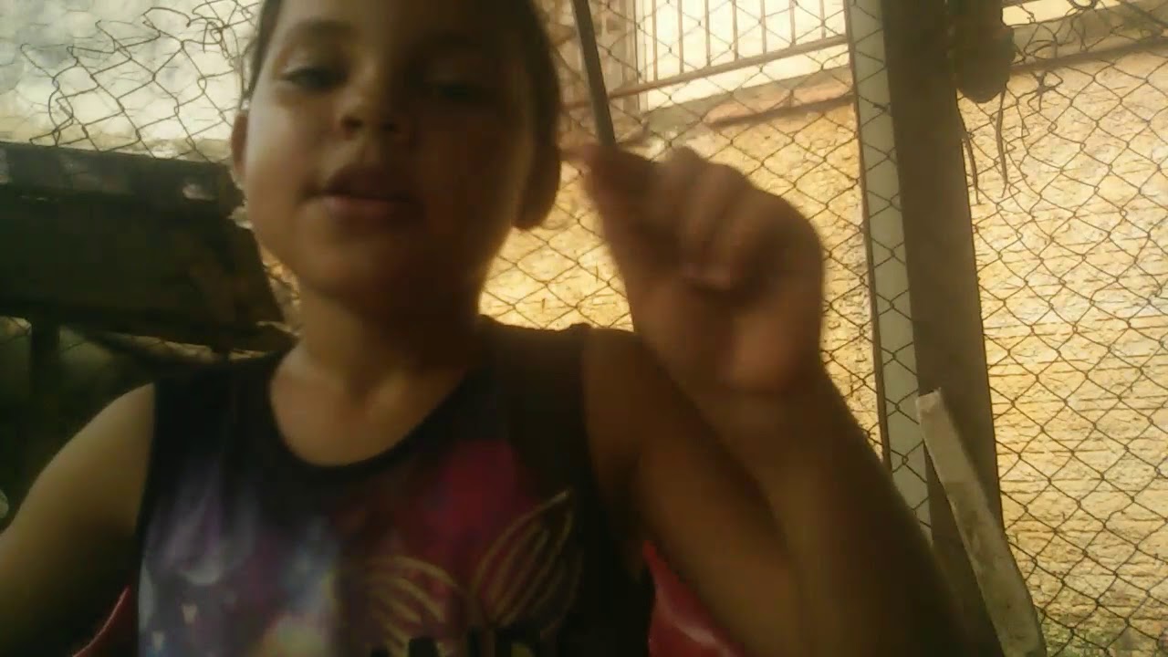 Boneca falante(1) - YouTube