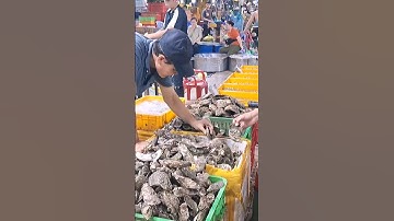 Chợ bình điền ốc hương ngập tràn