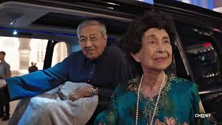 Tun Dr Mahathir U0026 Tun Dr Hasmah Cerita Tentang Bangunan Sultan Abdul Samad U0026 Ucapan Aidilfitri