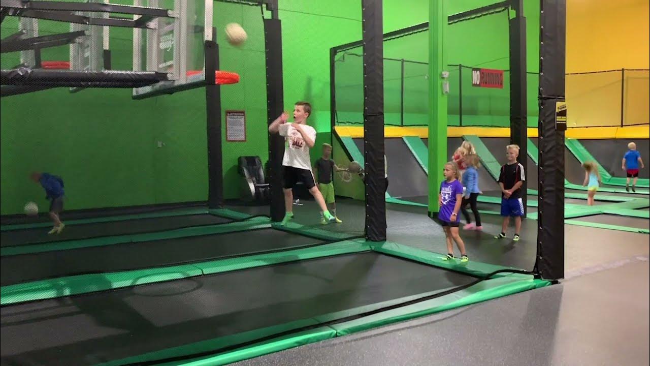 Rockin' Jump Eagan Ninja Course is so popular YouTube