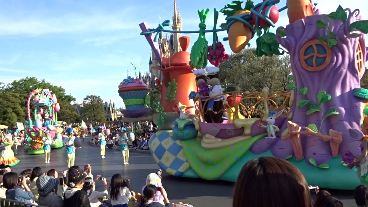 Hippity-Hoppity Springtime Parade 2016 (chip & dale)