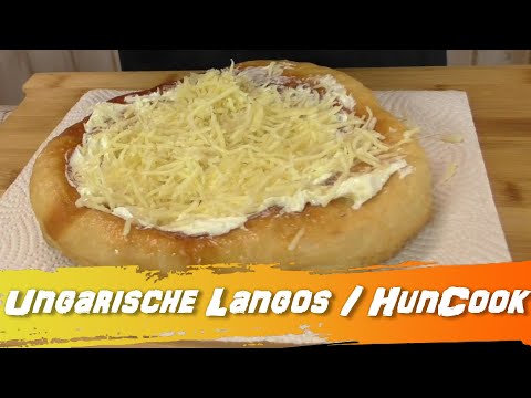 Eine ungarische Spezialität - Langosch. 