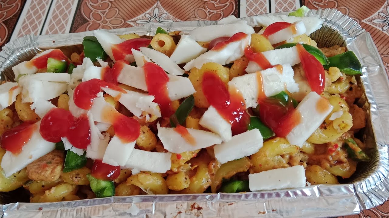 Cheesy Chicken Pasta | Restaurant Style White Sauce Pasta at Home