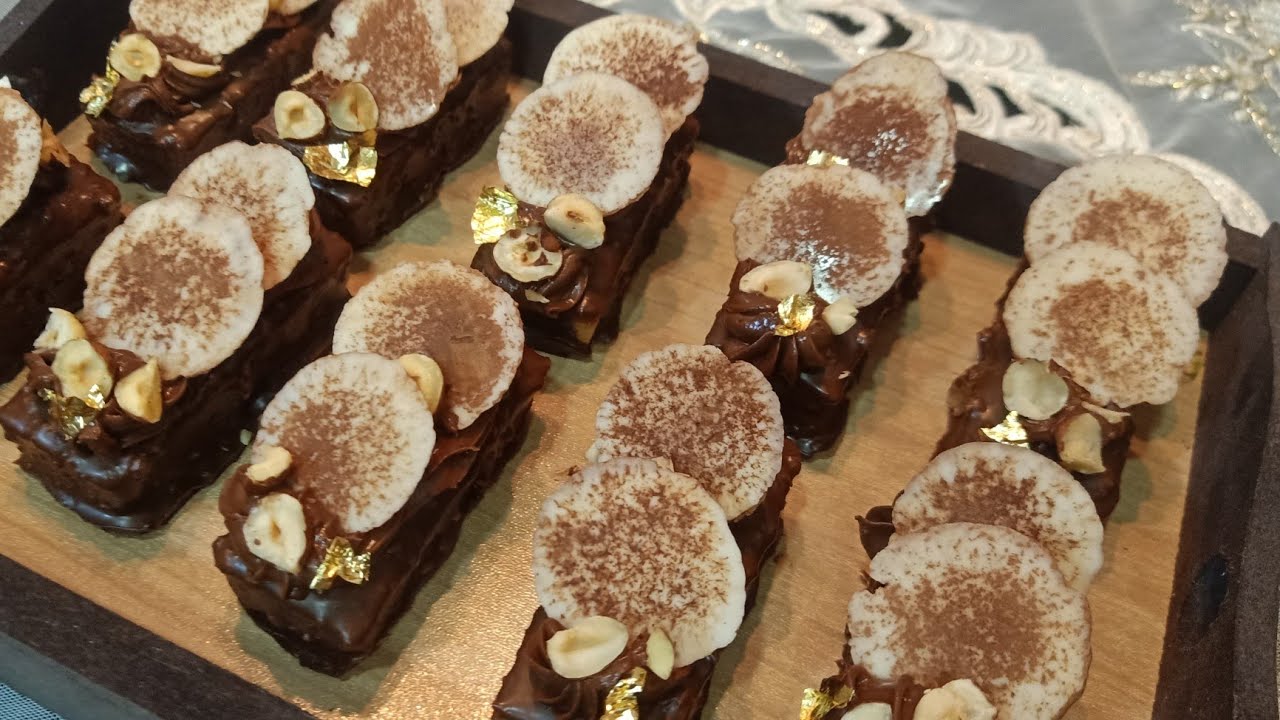 جديد حلويات الورشات🇩🇿:ديليس البندق بنين يهبل ادا ماجربتيهش راكي تراطي بنتو هبال بتزيين راقي😍🇩🇿