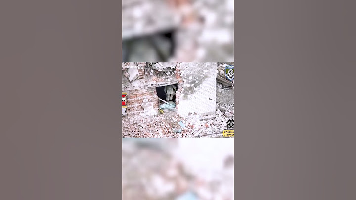 Russian soldier fails to jump over two sandbags before getting hit by Ukraine FPV drone