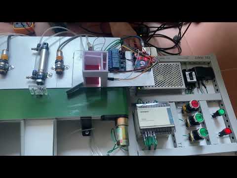 Video MÔ HÌNH PHÂN LOẠI THEO MÀU SẮC SỬ DỤNG NHẬN DIỆN MÀU... - youtube
