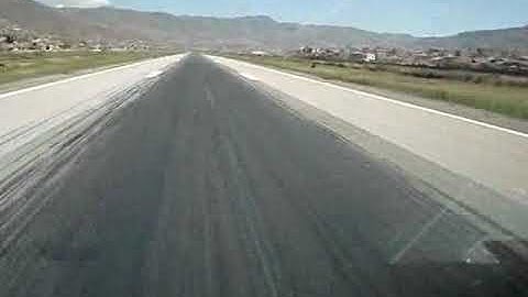 Visual Approach to Cusco Airport - Training Video