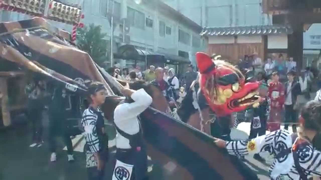石岡のおまつり15 神幸祭 供奉行列の幌獅子通過 石岡市民会館前 Youtube