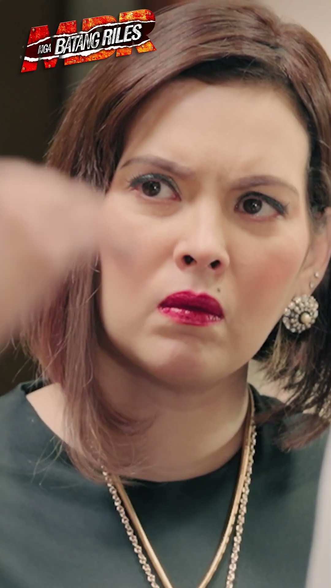 Ang drama mo! #shorts | Mga Batang Riles