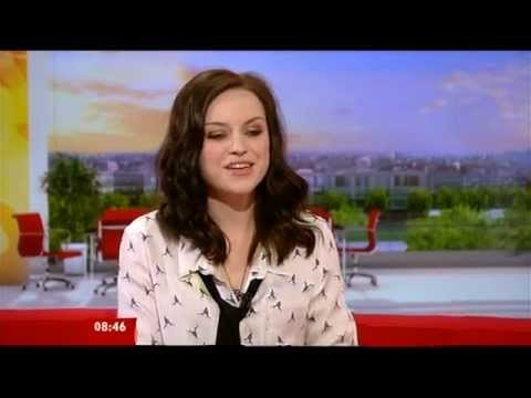 Amy MacDonald It Down Interview BBC 2012 - YouTube