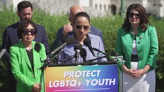Illinois maintains LGBTQ+ youth support on 988 hotline amid federal cuts
