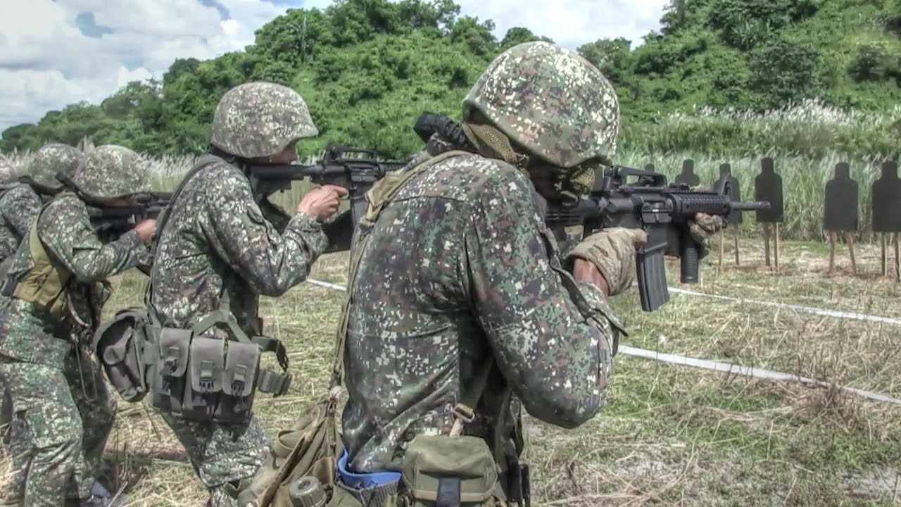 Philippine & U.S. Soldiers • Water Survival Training