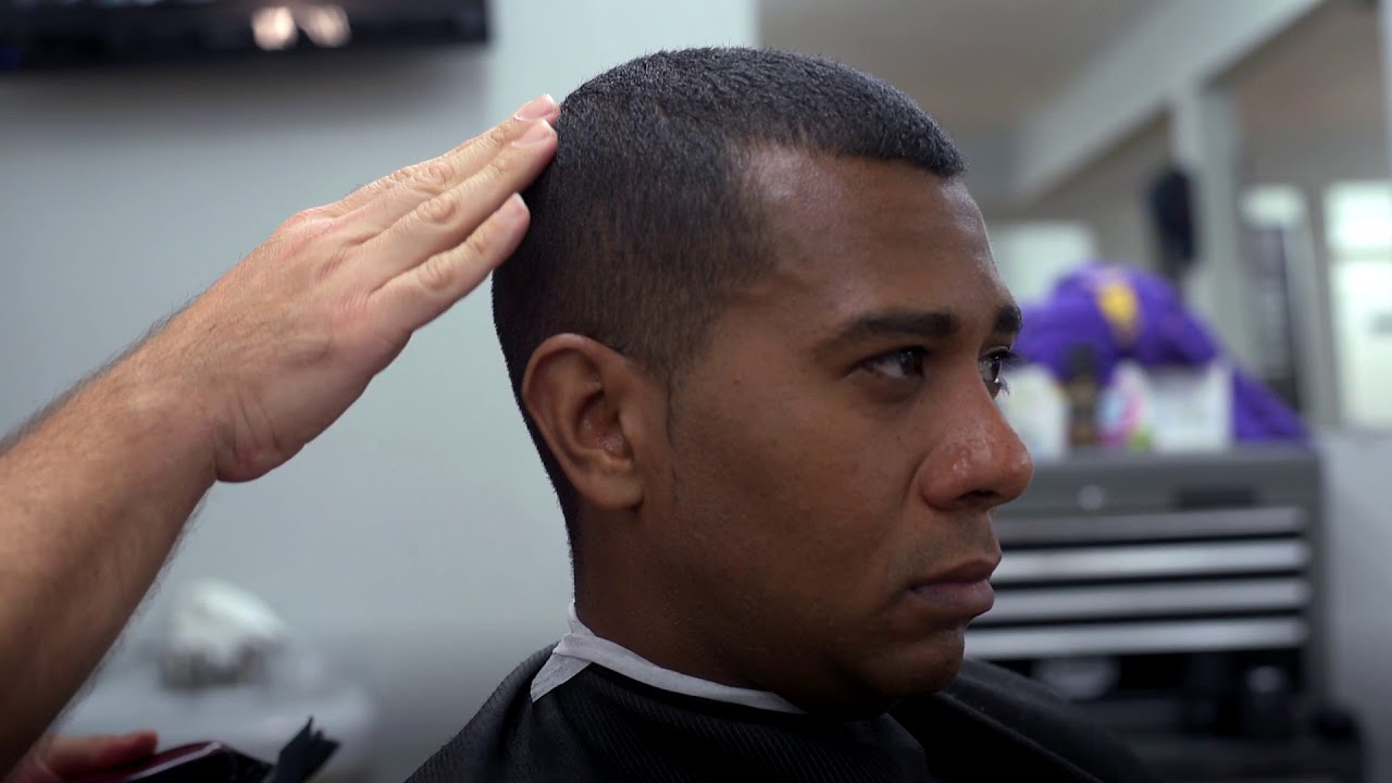 FLAWLESS FRIDAYS | HOW TO CUT MIX HAIR | MULTICULTURAL HAIR - YouTube