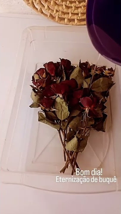 Eternização de buquê de rosas #eternity #resinart #artesanal #resinaepoxiemmadeira