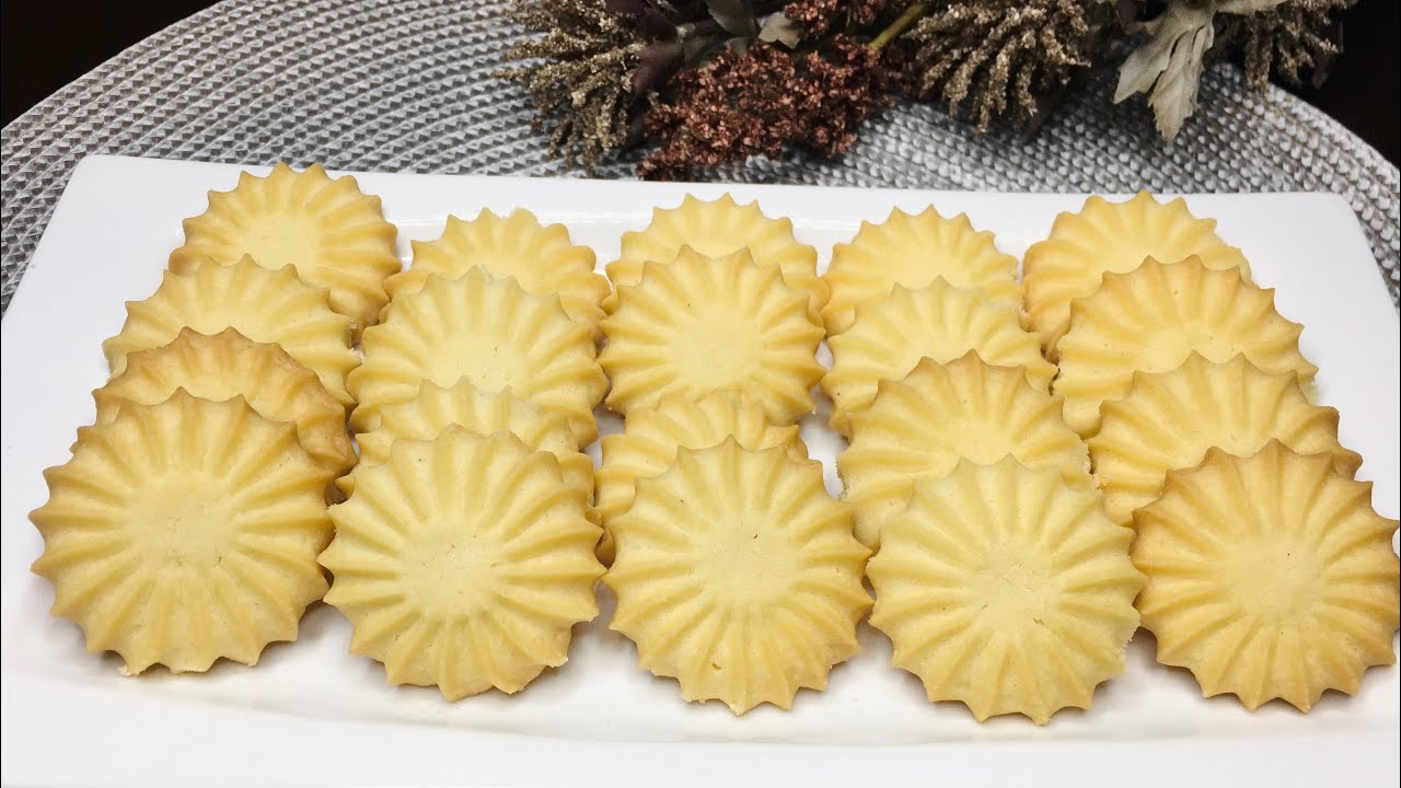 Jinsi ya kupika butter cookies bila Mayai … eggless butter cookies