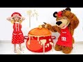 Stacy and the bear make porridge