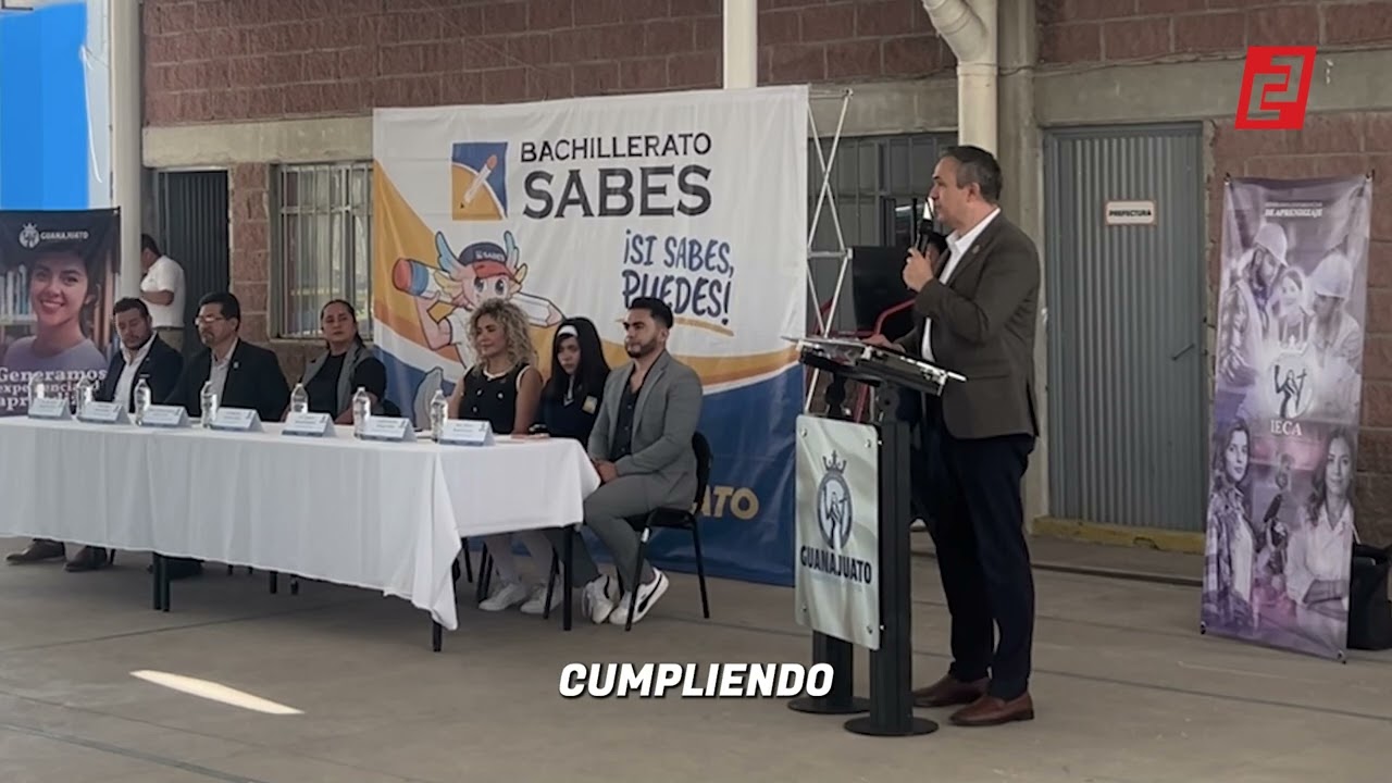 Entregan diplomas a estudiantes del SABES por cursos de capacitación