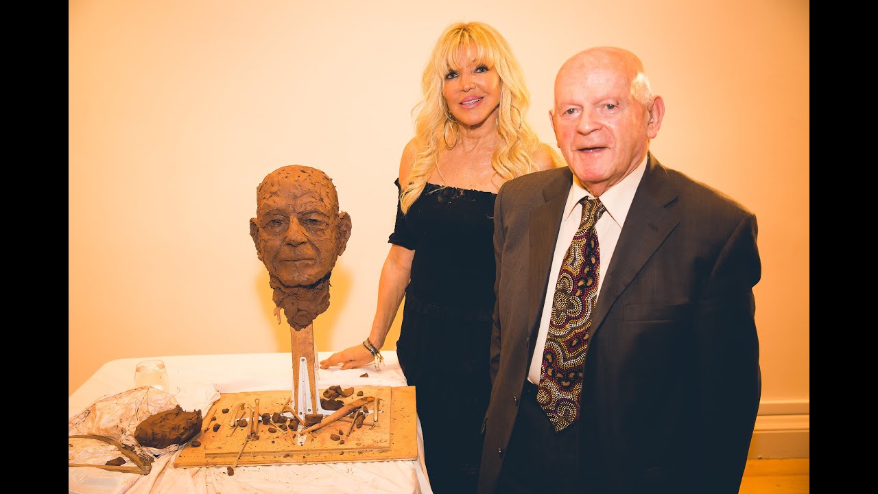 Sculptor Frances Segelman sculpts Holocaust survivor Sir Ben Helfgott