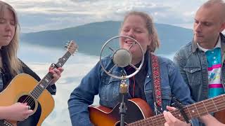 “12,000 Lines” (Big Thief cover) featuring Liv Greene &amp; Joe Plowman - Live at Keuka Lake