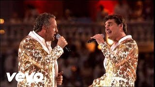 Video thumbnail of "De Toppers - Elton John Medley (Toppers In Concert 2011)"