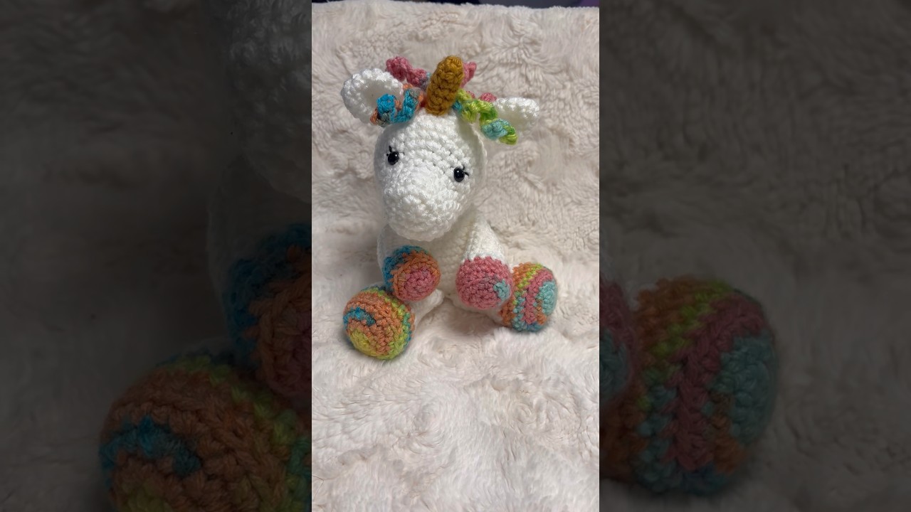 Mini Poppy the Unicorn 🦄 🧶 