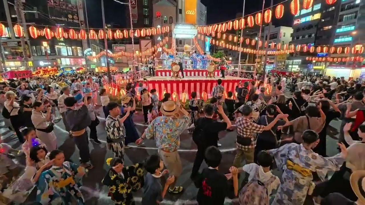 炭坑節 2025年巣鴨盆踊り大会10 巣鴨駅南口ロータリー - YouTube