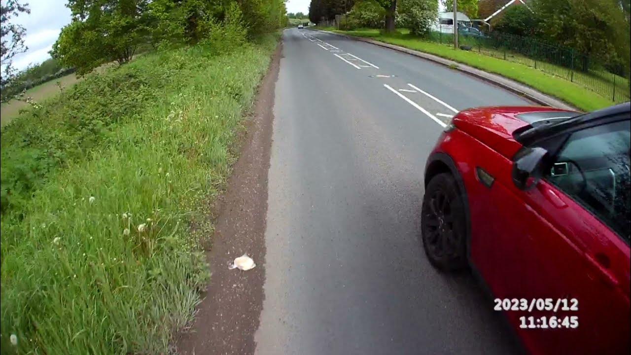 K77SDD Scotter Rd South, Scunthorpe, 12 May 2023 close pass YouTube
