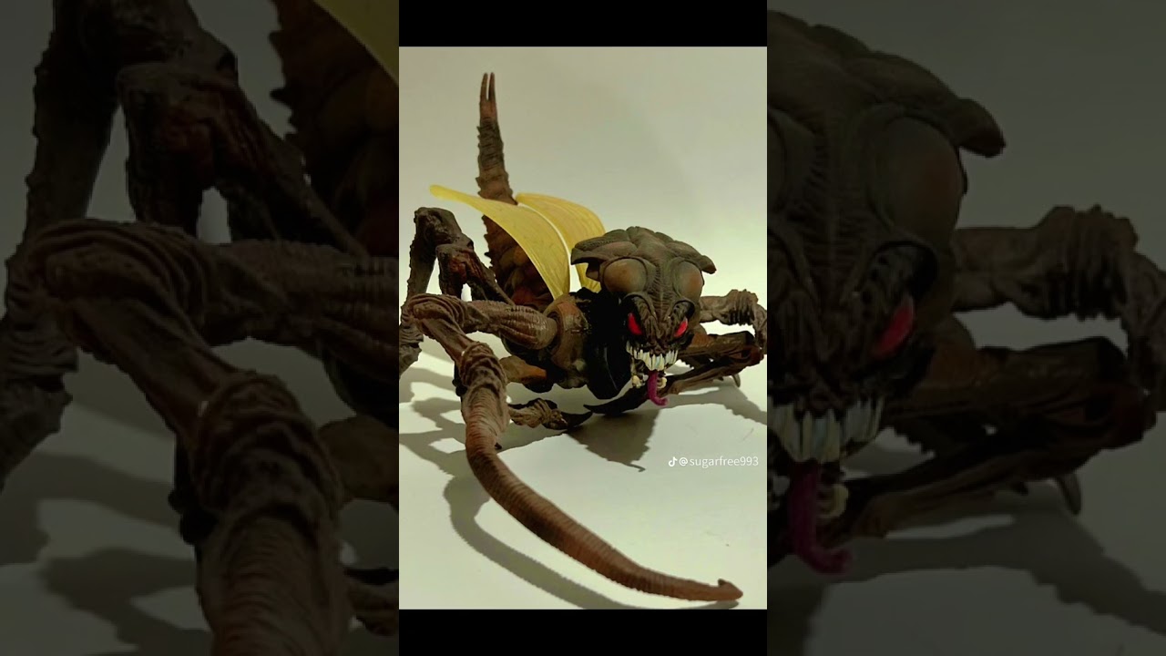 Hasbro Marvel Legends of  Brood Queen BAG Complete Action Figure 