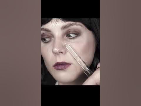 Веднесдей Аддамс и ее животное - YouTube