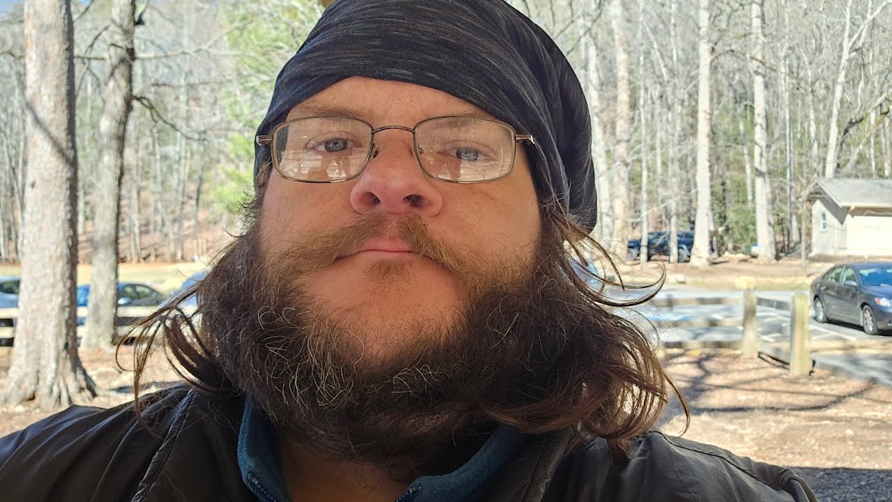 s01e18 Dennis Mill trailhead 