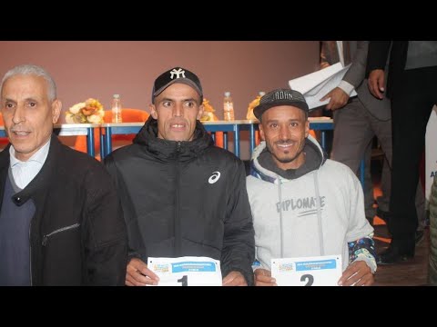 البطل عمر الشيتاشن يفوز بنصف الماراطون الدولي لمدينة ازيلال نسخة 2025