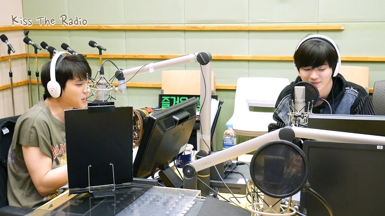 키스 더 라디오 (스페셜DJ: 남우현) with 성종 (인피니트) full ver. /180501[키스 더 라디오]