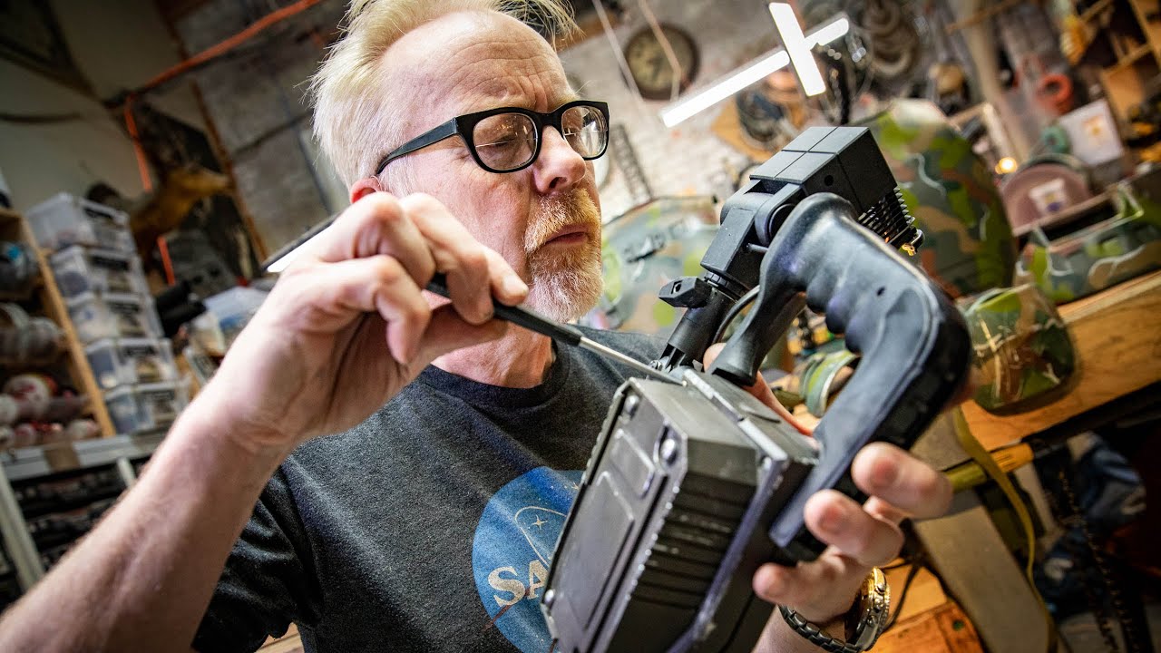 Adam Savage's One Day Builds: Aliens Colonial Marines Shoulder Lamp!