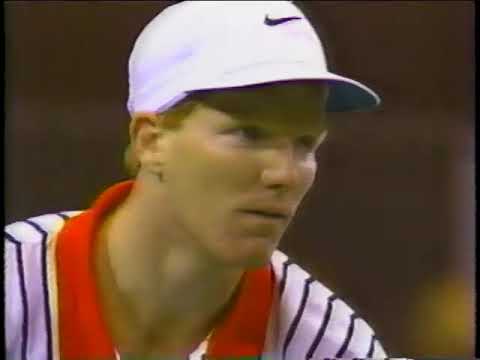 Video: Jim Courier Net Worth: Wiki, Sposato, Famiglia, Matrimonio, Stipendio, Fratelli