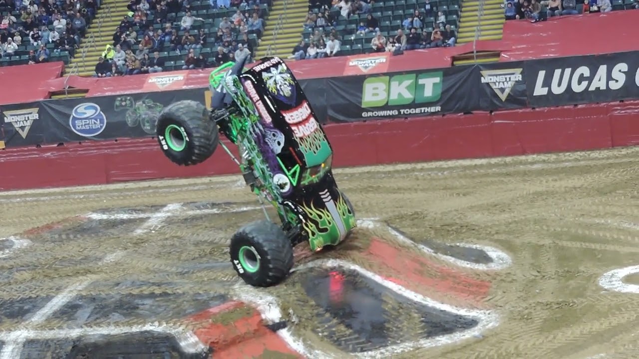 Grave Digger Monster Truck 2 Wheel Skills Challenge ( Nutter Center 2025)