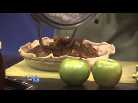 Molasses Applesauce Pie