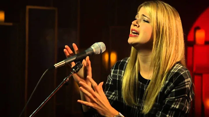 Sarah Fisher - I Will Remember + Interview (Degras...